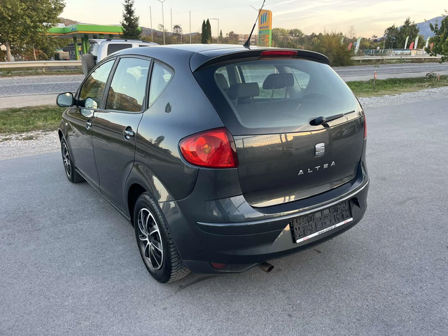 Seat Altea 1.4I 86кс  СТАРИЯ МОТОР 130 000км КЛИМАТИК - автомобили, коли, обяви за нови и употребявани 4