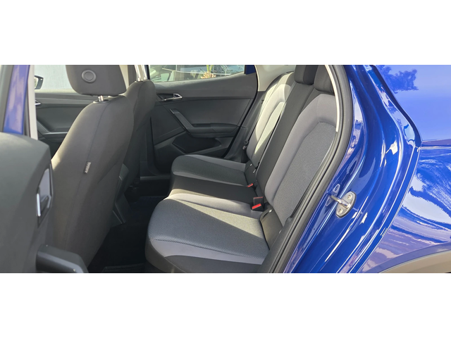 Seat Arona 1.6 TDI АВТОМАТИК - автомобили, коли, обяви за нови и употребявани 8