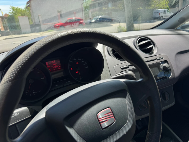 Seat Ibiza 1.2 BENZIN AUSTRIA - автомобили, коли, обяви за нови и употребявани 8