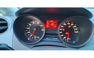 Seat Ibiza 1.2 Уникат 92000км - автомобили, коли, обяви за нови и употребявани 7