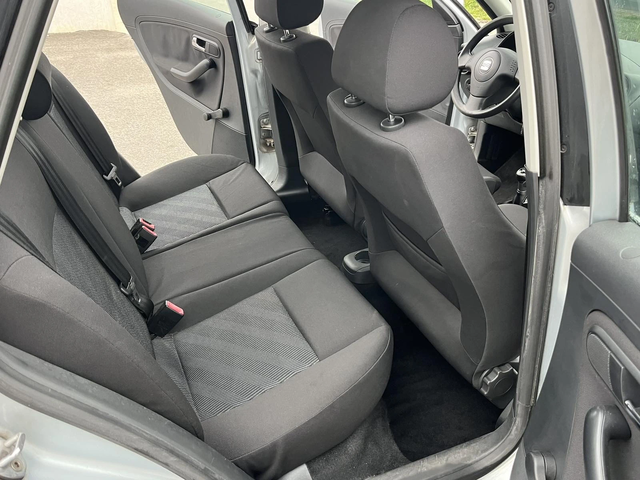 Seat Ibiza 1.4TDI 69кс КЛИМАТИК EURO 4 ВНОС ИТАЛИЯ - автомобили, коли, обяви за нови и употребявани 8