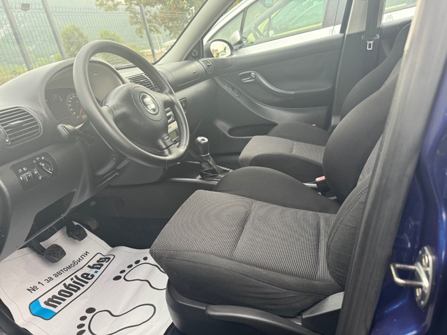 Seat Leon 1.4i - автомобили, коли, обяви за нови и употребявани 14