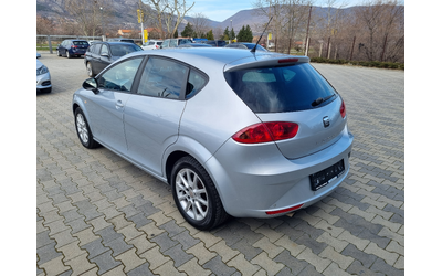 seat-leon-1-6i-102ks-gaz-2010g - 4