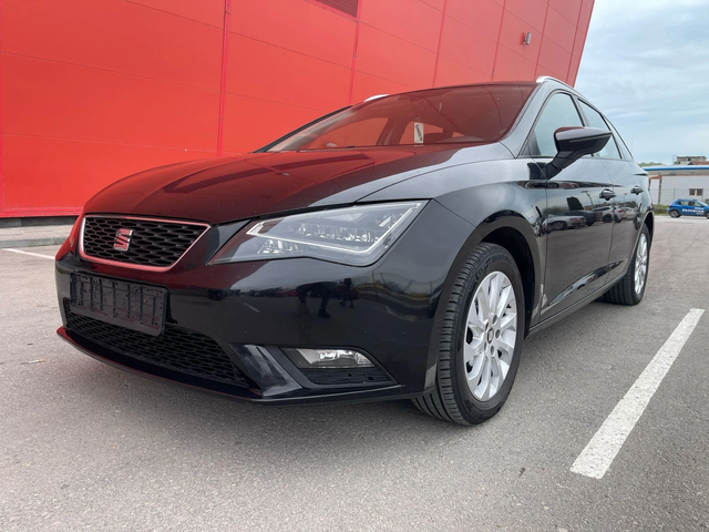 Seat Leon 2.0 TDI-LED MATRIX-НАВИГАЦИЯ - автомобили, коли, обяви за нови и употребявани 0