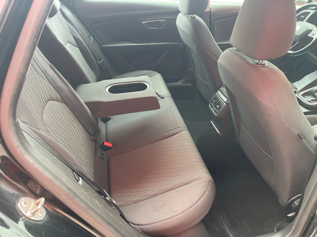 Seat Leon 2.0 TDI-LED MATRIX-НАВИГАЦИЯ - автомобили, коли, обяви за нови и употребявани 11