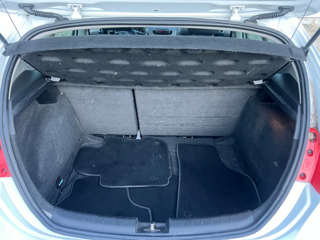 Seat Leon Facelift 1.6TDI- 105к.с./ Навигация/ Euro 5A - автомобили, коли, обяви за нови и употребявани 8