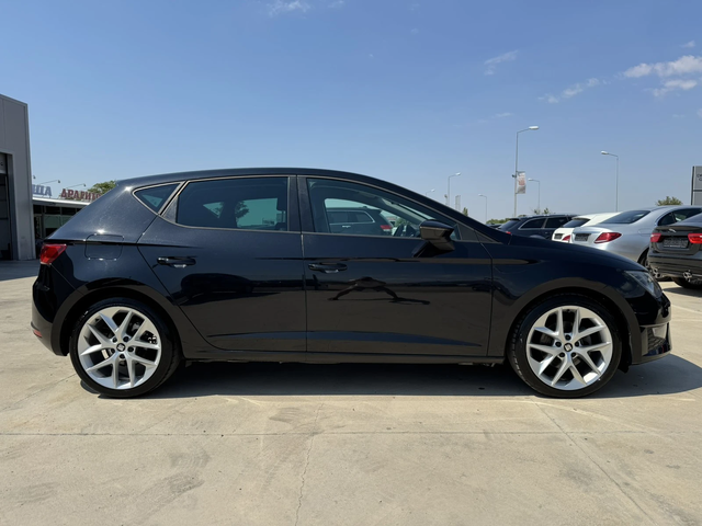 Seat Leon 2.0* 150ps* 6ск* FR* LED* ПАРКТ* АВТОПИЛОТ - автомобили, коли, обяви за нови и употребявани 5