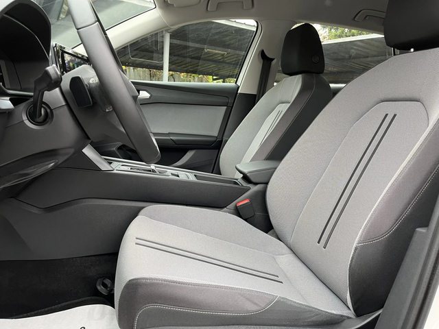 Seat Leon 1.5 eTSI STYLE 150 HP DSG - автомобили, коли, обяви за нови и употребявани 8