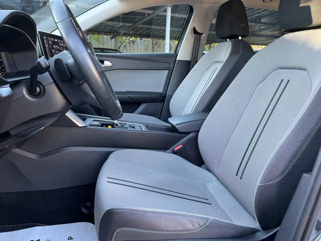 Seat Leon 2.0 TDI 150 к.с DSG - автомобили, коли, обяви за нови и употребявани 8