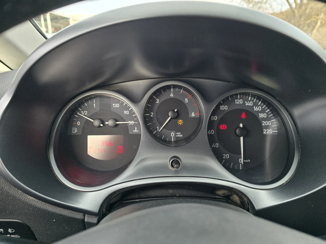 Seat Leon 1.9TDI 105к.с - автомобили, коли, обяви за нови и употребявани 16