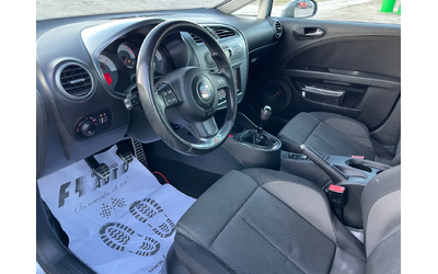 Seat Leon FR-2.0TDI-200k.s-NAVI-ITALIA - автомобили, коли, обяви за нови и употребявани 11
