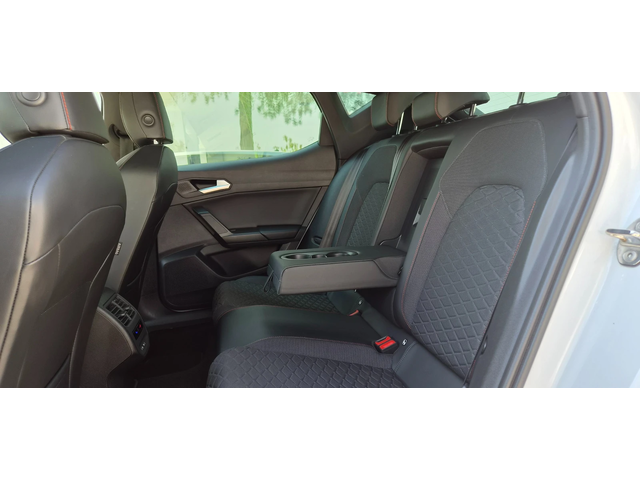 Seat Leon 73хил. км. FR 2023г. БЕНЗИН 150 к.с. - автомобили, коли, обяви за нови и употребявани 8