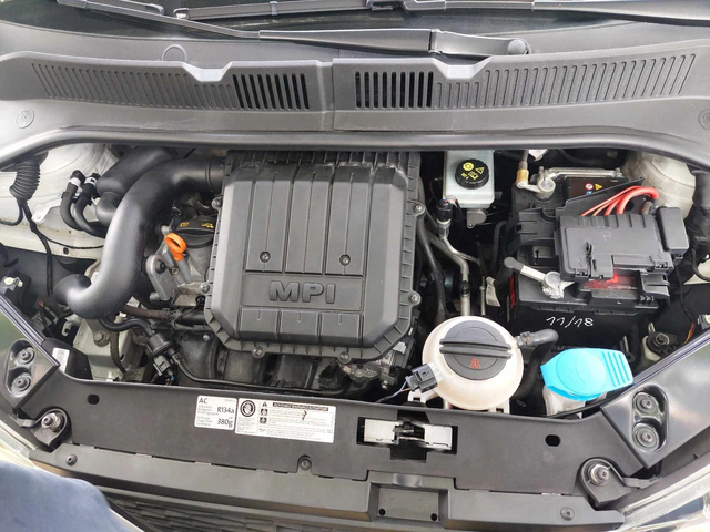 Seat Mii 1, 0i 60ps NAVI - автомобили, коли, обяви за нови и употребявани 12