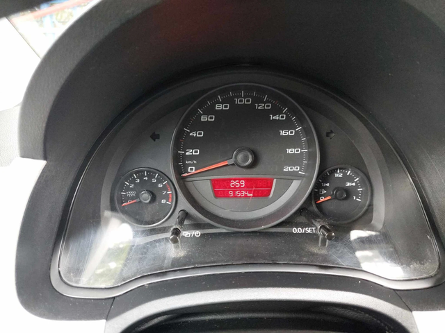 Seat Mii 1, 0i 60ps NAVI - автомобили, коли, обяви за нови и употребявани 9