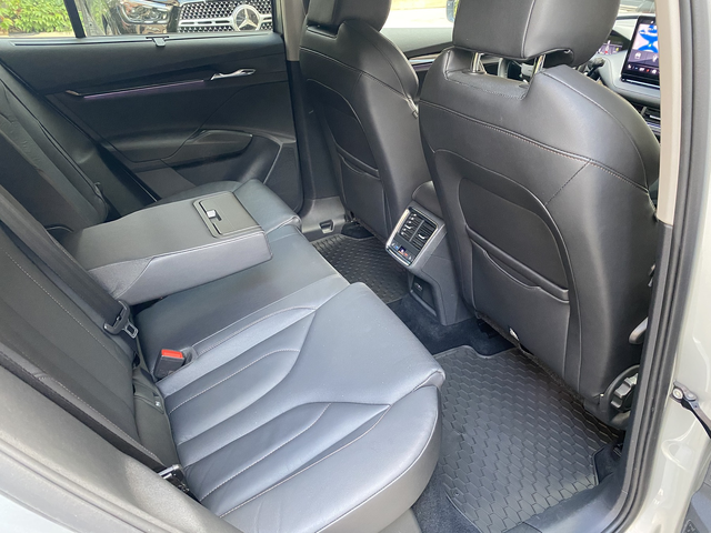 Skoda Enyaq 80 82 kWh (204 кс) - автомобили, коли, обяви за нови и употребявани 12