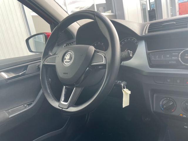 Skoda Fabia N1 Върнат от Лизинг Euro 6B - автомобили, коли, обяви за нови и употребявани 10