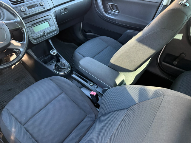 Skoda Fabia 1.6 tdi - автомобили, коли, обяви за нови и употребявани 9