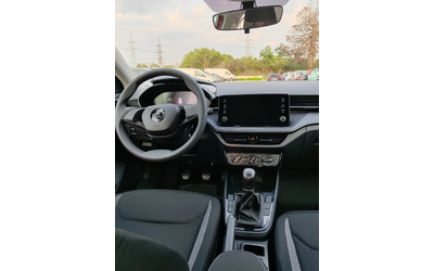 Skoda Fabia 1.0, 95к.с. 1640км. НОВ - автомобили, коли, обяви за нови и употребявани 7