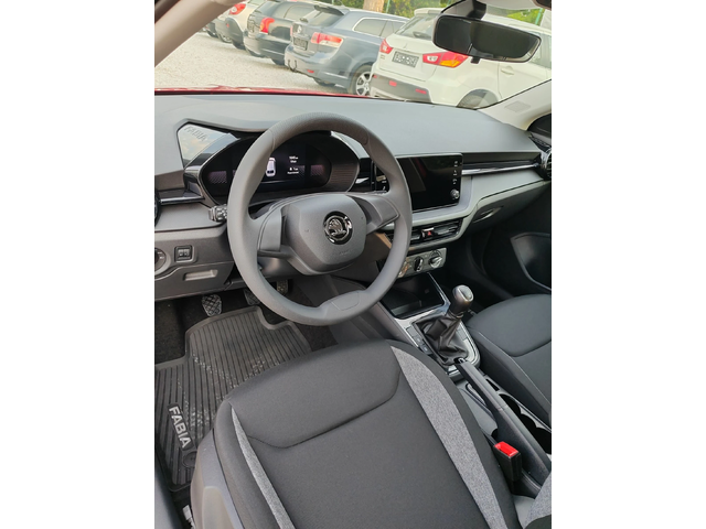 Skoda Fabia 1.0, 95к.с. 1640км. НОВ - автомобили, коли, обяви за нови и употребявани 8