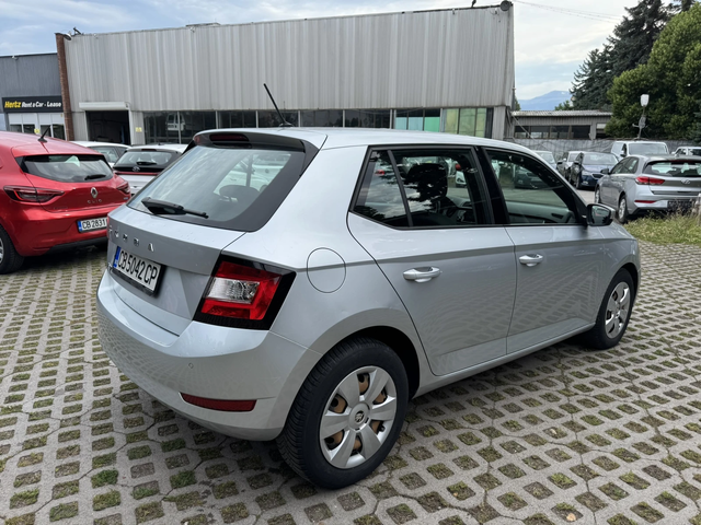 Skoda Fabia MPI - автомобили, коли, обяви за нови и употребявани 3
