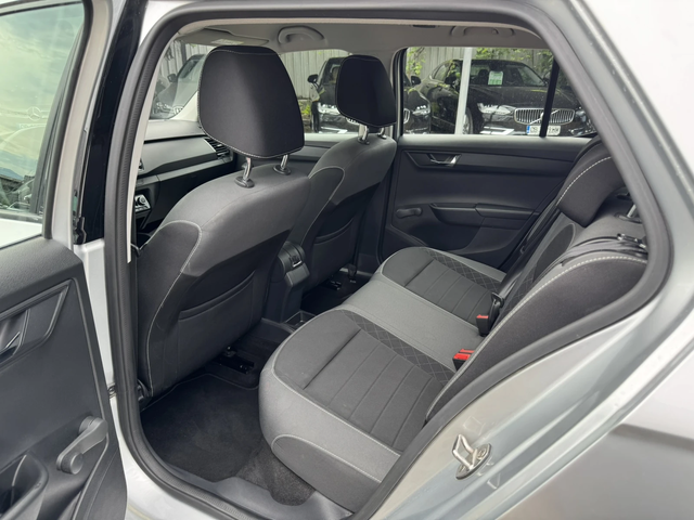 Skoda Fabia MPI - автомобили, коли, обяви за нови и употребявани 7