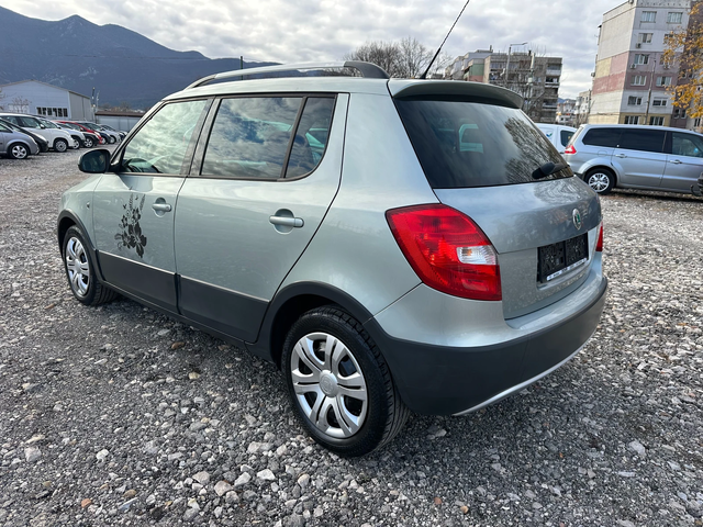 Skoda Fabia 1.2TSI 86kc FACE SCOUT - автомобили, коли, обяви за нови и употребявани 2