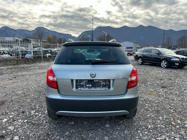 Skoda Fabia 1.2TSI 86kc FACE SCOUT - автомобили, коли, обяви за нови и употребявани 3