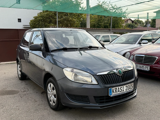 Skoda Fabia 1.2I FACELIFT - автомобили, коли, обяви за нови и употребявани 2