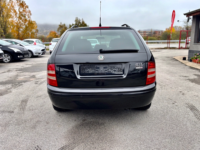 Skoda Fabia - автомобили, коли, обяви за нови и употребявани 5