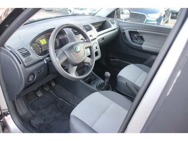 Skoda Fabia 1.2 i  НОВ ВНОС ГЕРМАНИЯ - автомобили, коли, обяви за нови и употребявани 8