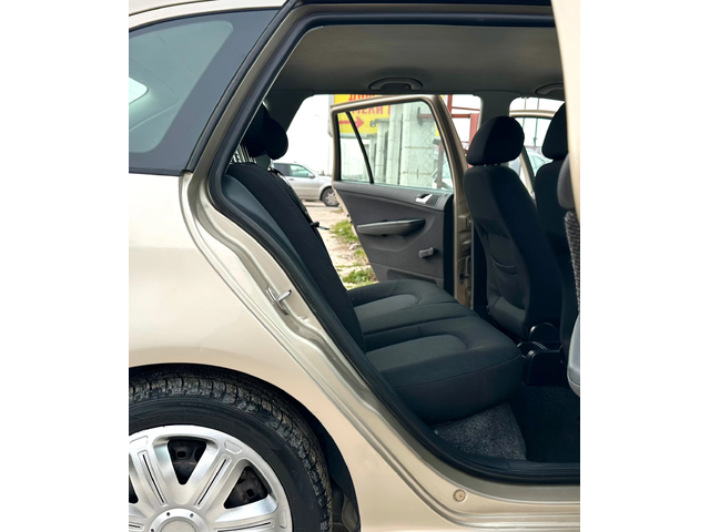 Skoda Fabia 1.4D 75HP - автомобили, коли, обяви за нови и употребявани 11