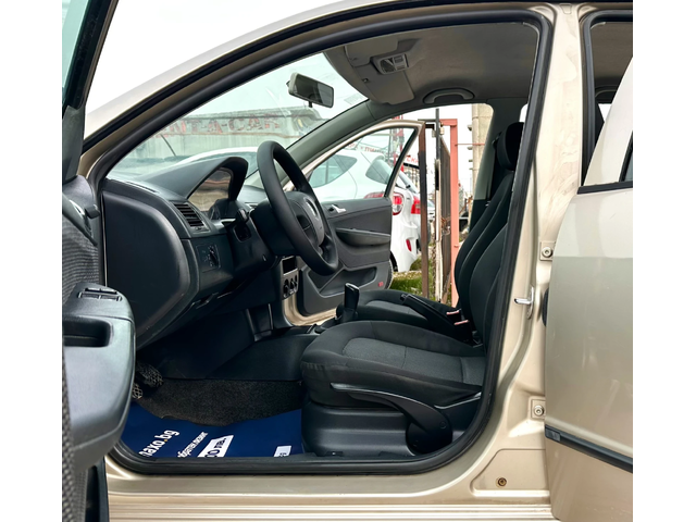 Skoda Fabia 1.4D 75HP - автомобили, коли, обяви за нови и употребявани 8