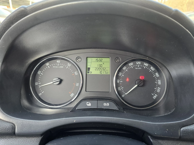 Skoda Fabia 1.2TSI 86к.с Топ състояние - автомобили, коли, обяви за нови и употребявани 16