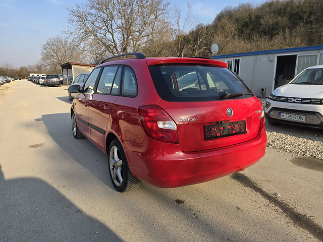 Skoda Fabia 1.2TSI 86к.с Топ състояние - автомобили, коли, обяви за нови и употребявани 3