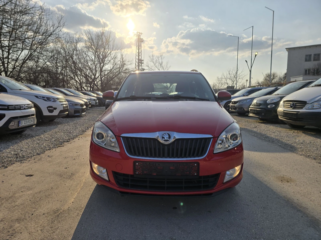 Skoda Fabia 1.2TSI 86к.с Топ състояние - автомобили, коли, обяви за нови и употребявани 4