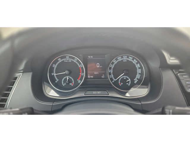 Skoda Fabia ГАРАНЦИЯ 07.2026г. - автомобили, коли, обяви за нови и употребявани 11