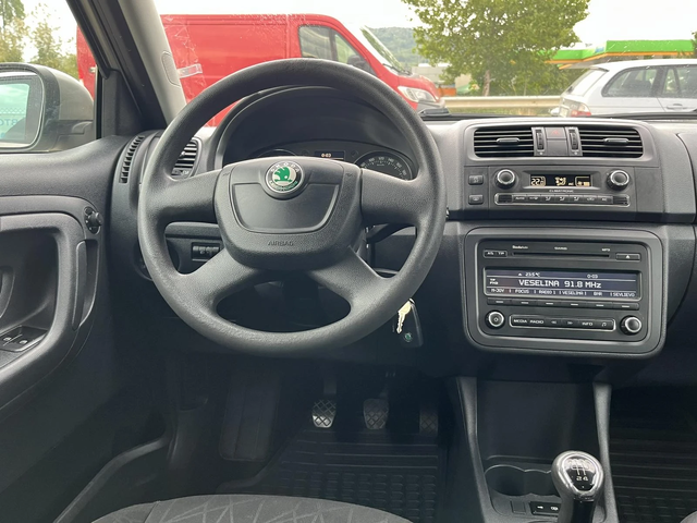 Skoda Fabia 1.6TDI 90кс COMMON RAIL EURO 5 КЛИМАТРОНИК - автомобили, коли, обяви за нови и употребявани 11