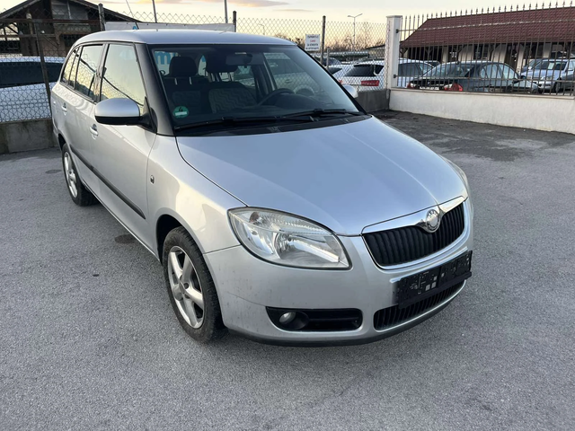 Skoda Fabia 1.2I 69кс. 72 000км EURO 4 КЛИМАТИК - автомобили, коли, обяви за нови и употребявани 2