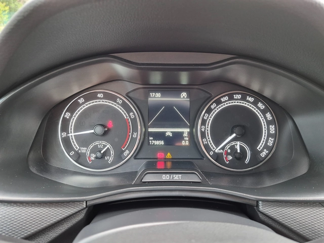 Skoda Kamiq 1.0 TSI УНИКАТ - автомобили, коли, обяви за нови и употребявани 12