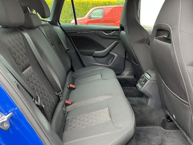 Skoda Kamiq TSI Sportline - автомобили, коли, обяви за нови и употребявани 9