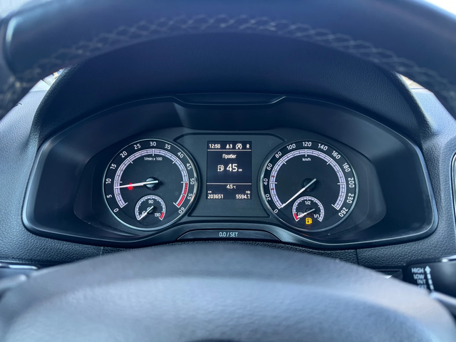 Skoda Karoq 1.6TDI-AUT-FULL LED-CAMERA-KEYLESS-AMBIENT-TOP - автомобили, коли, обяви за нови и употребявани 13