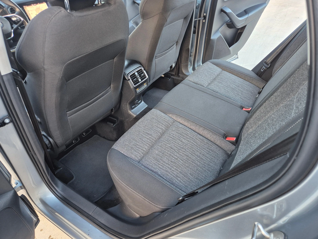 Skoda Karoq 2.0 TDI M/Т - автомобили, коли, обяви за нови и употребявани 11