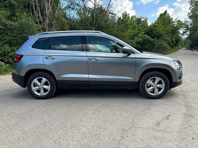 Skoda Karoq 2.0-TDI Style 4x4/Keyless/LED/ОБСЛУЖЕНА! - автомобили, коли, обяви за нови и употребявани 3