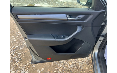 Skoda Kodiaq 2.0TDI-4X4-NAVI-KEYLESS-ADAPTIVE LED-OFFROAD PACK - автомобили, коли, обяви за нови и употребявани 9