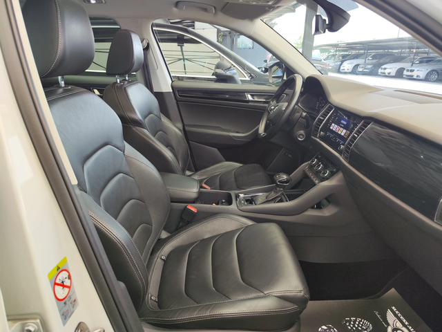 Skoda Kodiaq 2.0#CAMERA#PODGREV#PANORAMA#DIGITAL#LIZING - автомобили, коли, обяви за нови и употребявани 7