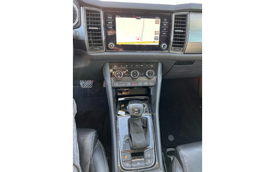 Skoda Kodiaq 2.0TSI 4MOTION AVTOMAT/NAVI/KOJA EURO 6 - автомобили, коли, обяви за нови и употребявани 12