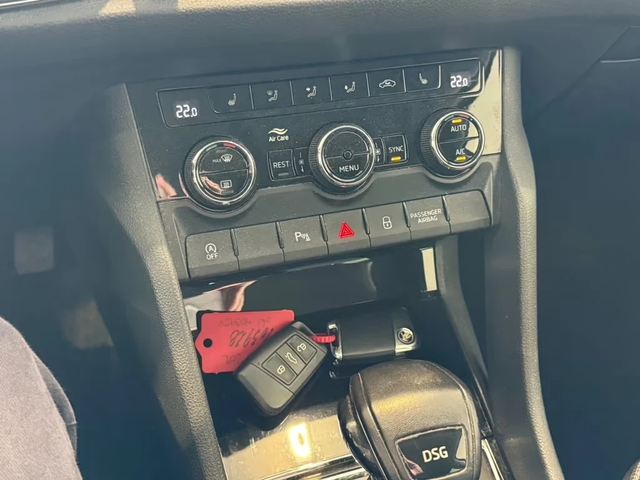 Skoda Kodiaq 1.5 TSI DSG7 ACC AHK LED - автомобили, коли, обяви за нови и употребявани 13