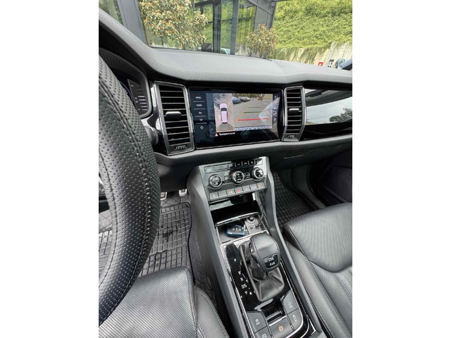 Skoda Kodiaq L&K - автомобили, коли, обяви за нови и употребявани 12