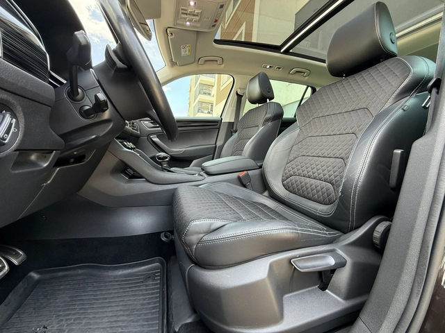 Skoda Kodiaq 7-места-AVTOMAT-4X4-ШВЕЙЦАРИЯ-FULL-TOP - автомобили, коли, обяви за нови и употребявани 12