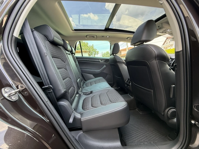 Skoda Kodiaq 7-места-AVTOMAT-4X4-ШВЕЙЦАРИЯ-FULL-TOP - автомобили, коли, обяви за нови и употребявани 15